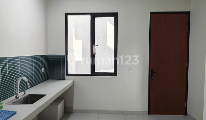 Only 3 Units!! Brand New Minimalist House in Kelapa Gading SHM House in Kelapa Gading Excellent 2
