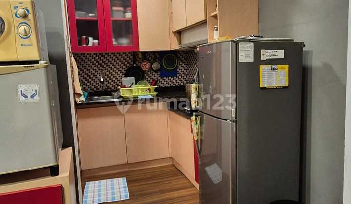 Unit Langka, Jarang Ada. Jual Cepat Apt Cantik, Rapi, Full Furnished, Siap Huni. 3 Bedroom Full Furnished