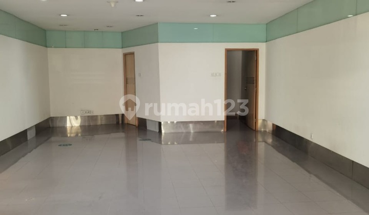 For Rent: 3.5-Story Shophouse in the Vicinity of Sawah Besar, Central Jakarta
