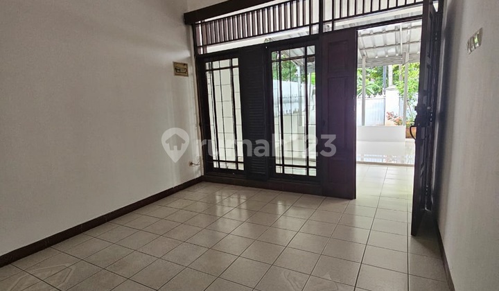 House Price Drop in Kayu Putih 2 Floors. Unfurnished, Ready to Occupy, Front Row Street Wide 2 Cars. 2