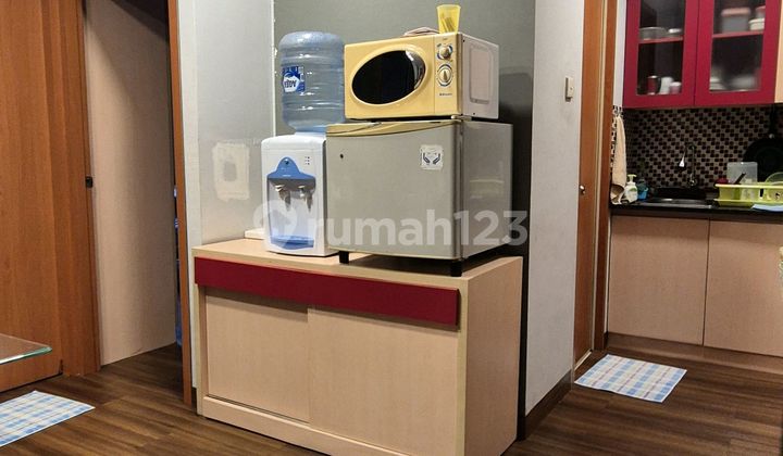 Unit Langka, Jarang Ada. Jual Cepat Apt Cantik, Rapi, Full Furnished, Siap Huni. 3 Bedroom Full Furnished