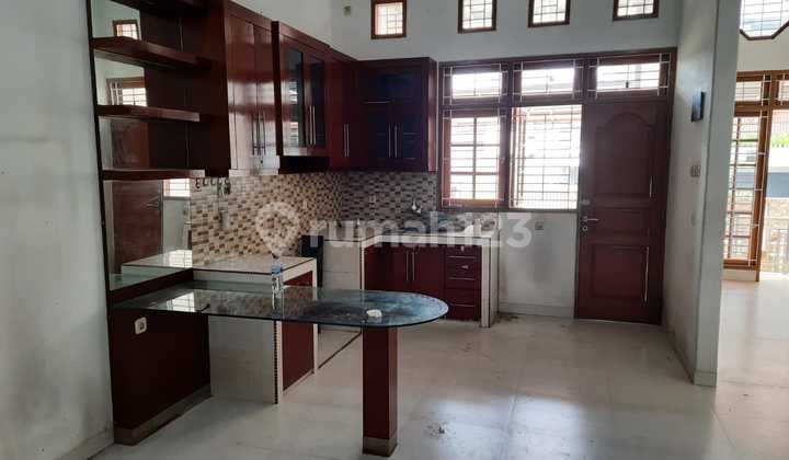 Dijual Rumah di Komp Gading Residence. Bebas Banjir. Unfurnished, Butuh Minim Renovasi. One Gate System 2