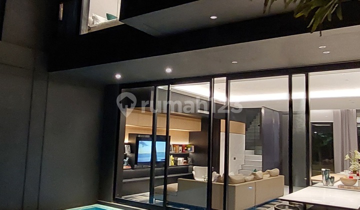 For Sale Luxury House In Lippo Village Karawaci