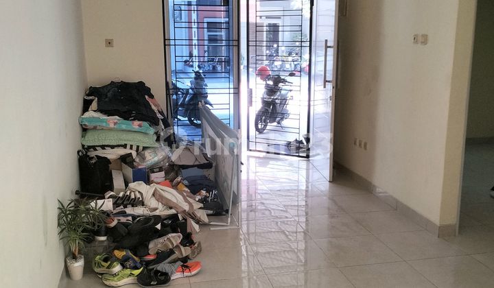 For Sale 2-Story House, In Metland Menteng Cakung, (SHM) Land Area: 96m², Building Area: 128m², Bedrooms: 2, Bathrooms: 2, Carport for 2 Cars, Luxurious & Safe and Comfortable Environment 2