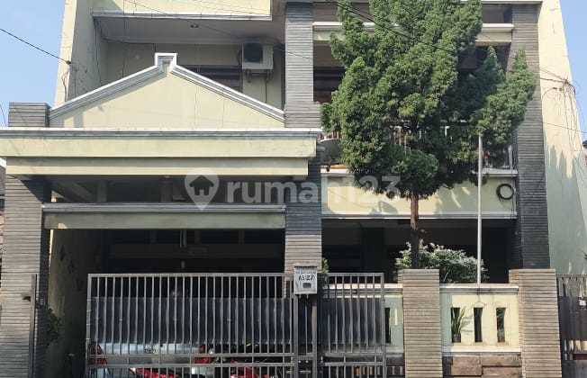 Rumah Cantik Dalam Komplek Jalan Utama Pondok Kelapa Jak Tim