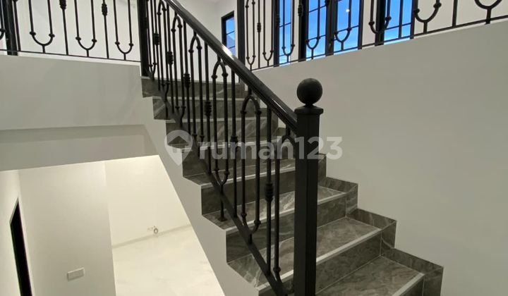 Luxury Two-House 2.5 and 3 Floors in Cibubur, Ciracas, East Jakarta. 2