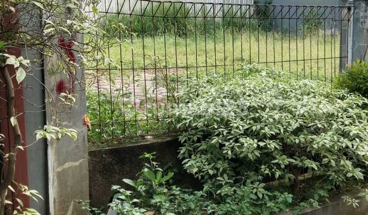 Land in a Complex Ready to Build, Neat, Safe, and Comfortable Environment, Pondok Kelapa, East Jakarta. Land in a Complex Ready to Build, Neat, Safe, and Comfortable Environment, Pondok Kelapa, East Jakarta.