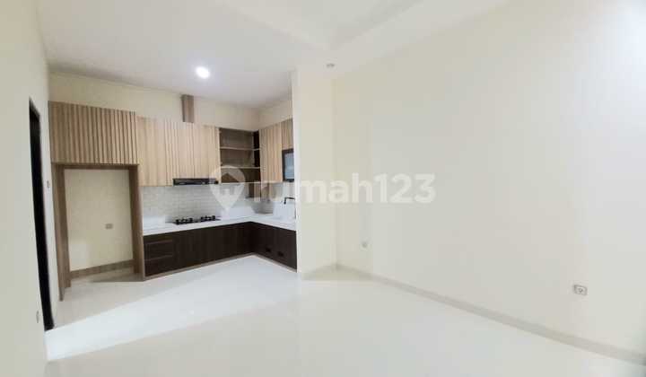 Runah Mewah Siap Huni Dalam Komplek Keaman Terjaga Pondok Kelapa Indah.jakarta Timur 2