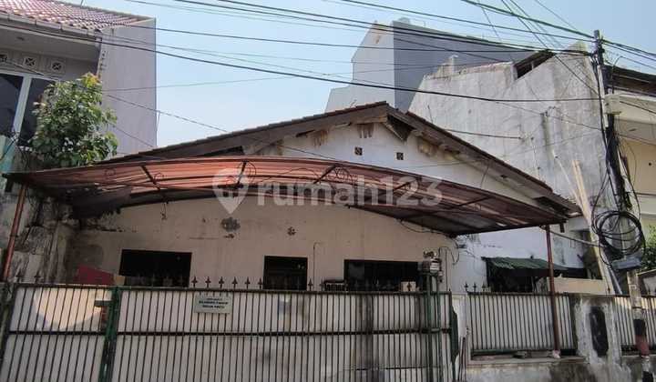 Selling House Land Calculation. in Complex on Ikan Rawamangun Street East Jakarta