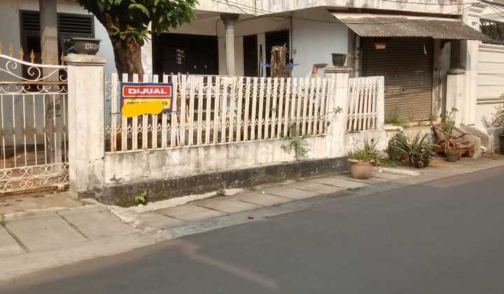 Quick Sale of Livable Secondary House on Main Road.