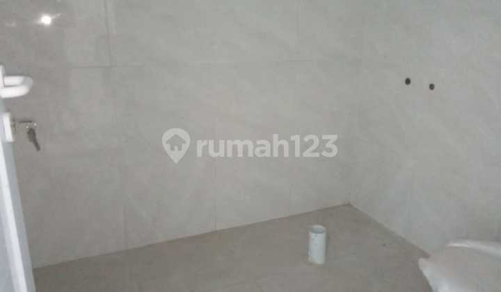 Rumah Siap Huni Dalam Cluster Lokasi Peremium Selangkah Ke Mall Pondok Gede 2