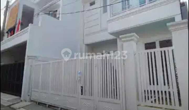 Rumah Siap Huni Dlam Komplek Keaman Terjaga dan Tenang.pondok Kelapa Jakarta Timur 1