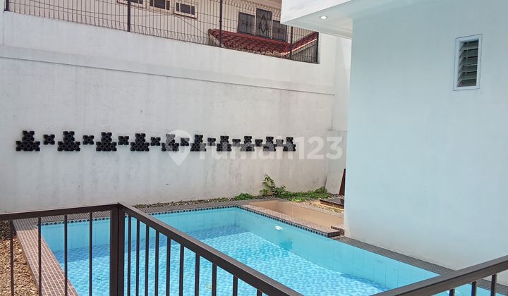 Rumah Design Classic Dengan Swimming Pool.dalam Komplek.di Cinere Lokasi Strategis.dekat Bpk Penabur Dan Tol Limo. 2