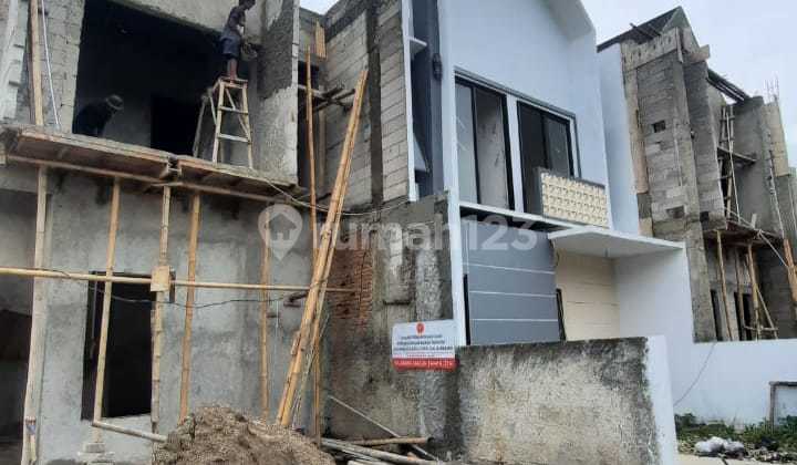 Rumah Dalam Cluster Siap Huni Hanya 4 Unit.lubang Buaya Cipayung Jakarta Timur 2