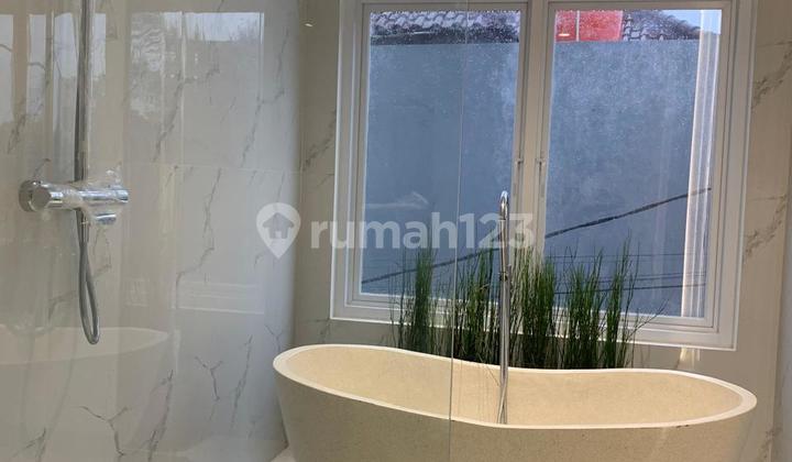 Rumah Siap Huni di Kemang Jakarta Selatan