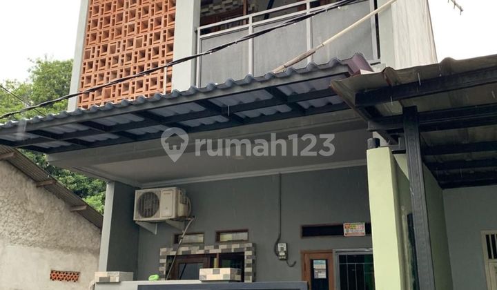 Beautiful 2-Story House Ready to Occupy, West Bekasih, Bekasi City.