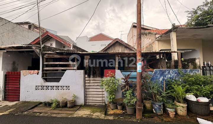 Jual Rumah. Hitung Tanah Dalam Komplek yang Aman dan Nyaman.abadi Duren Sawit Jakarta Timur