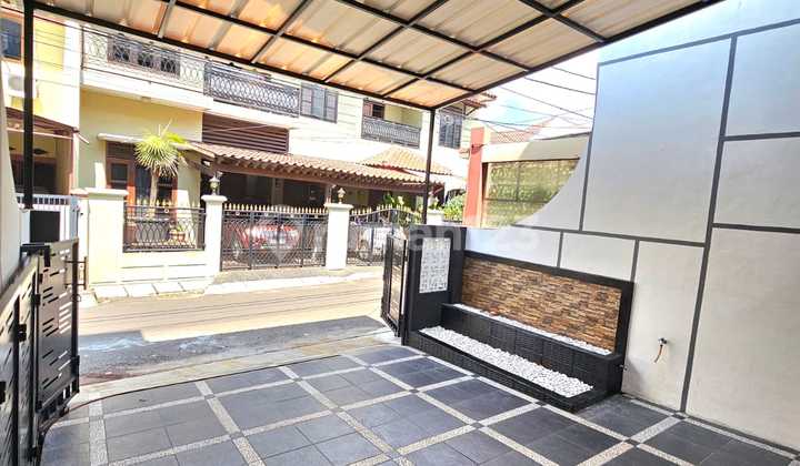 Rumah Cantik Siap Huni Ada Ruftoopnya Dalam Komplek yang Anam dan Nyaman Pondok Kelapa Jakarta Timur 2