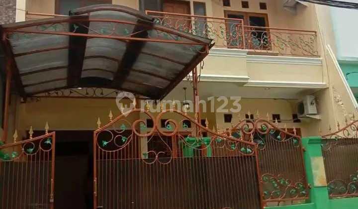 Secondary House in Complex with Gate System 24-Hour Security Flood-Free