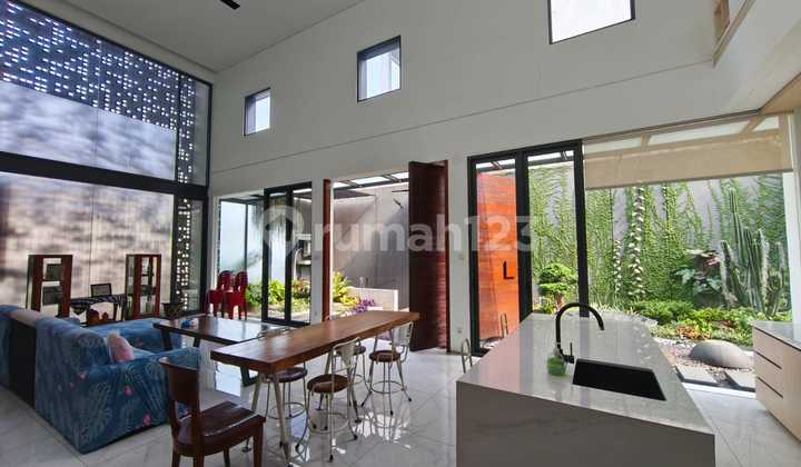Rumah premium industrial modern di Komplek Sumber sari, Bandung Rumah premium industrial modern di Komplek Sumber sari, Bandung