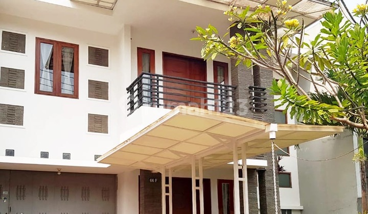 Spacious Garden Residence near Pasteur Toll Exit, Bandung City Spacious Garden Residence near Pasteur Toll Exit, Bandung City