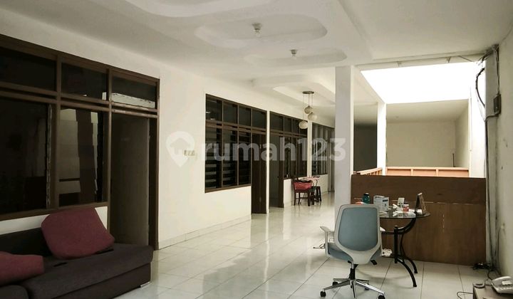 Rare Find. Shop House in the City Center 1