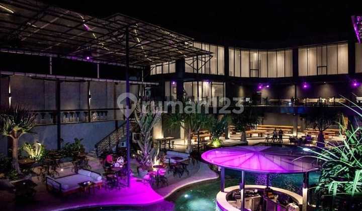 Night Club di Raya Legian Kuta Badung Bali