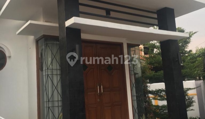 Rumah 2 Lantai Tanah Kotak di Awiligar, Bandung Rumah 2 Lantai Tanah Kotak di Awiligar, Bandung