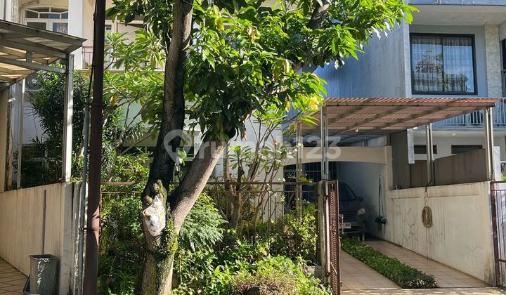 Two-Story House in a Safe and Serene Neighborhood 1