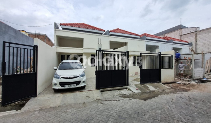 Rumah Baru Siap Huni Lebak Indah Surabaya Rumah Baru Siap Huni Lebak Indah Surabaya