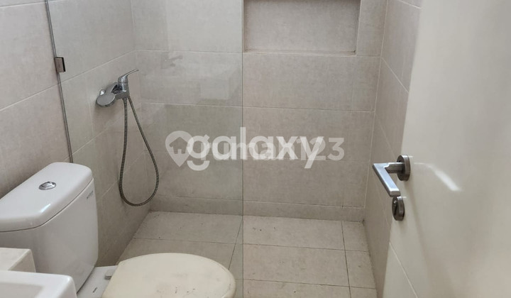 RUMAH NORTHWEST LAKE TIPE VITORIA LAKE VIEW RUMAH NORTHWEST LAKE TIPE VITORIA LAKE VIEW