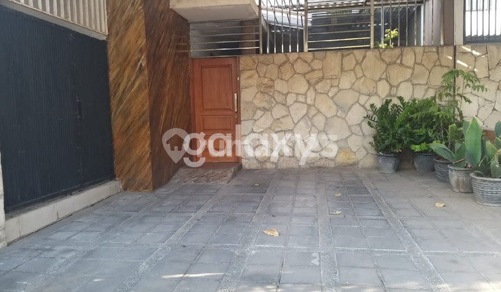 Forest Mansion ruma cantik di Lakarsantri Surabaya Jawa Timur