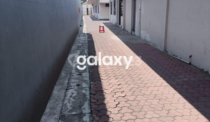 Bronggalan Surabaya West-Facing House and Shop 2