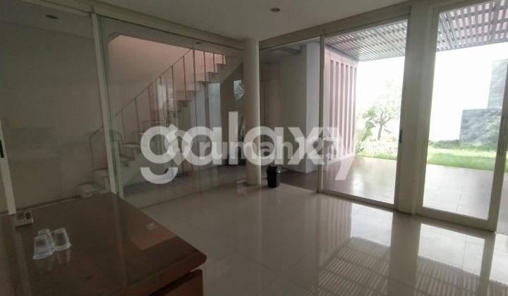 Rumah Mewah Di Royal Park Citraland Surabaya Barat 2