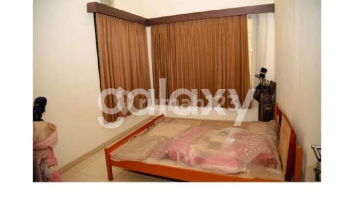 Rumah 2 Lantai Daerah Ketintang Selatan Surabaya Selatan