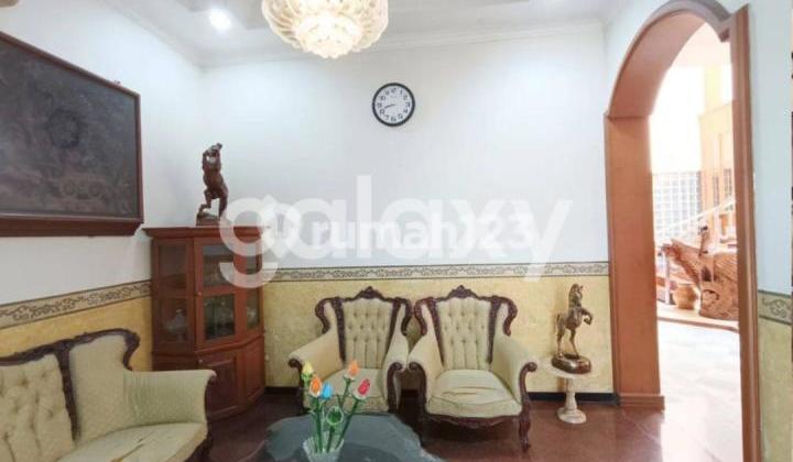Rumah Mewah 2 Lantai Daerah Ketintang Wiyata Surabaya