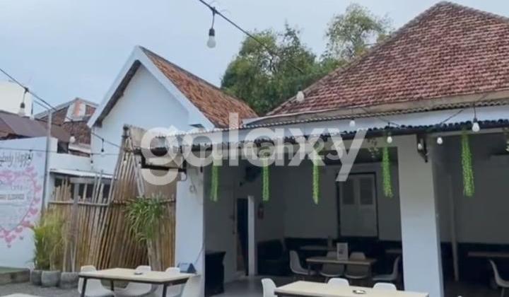 Rumah Klasik 1 Lantai Daerah Raya Darmo Surabaya Pusat Rumah Klasik 1 Lantai Daerah Raya Darmo Surabaya Pusat