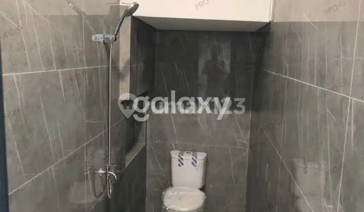 dijual rumah modern baru gress 2 lantai di manyar tinggal 1 unit 2