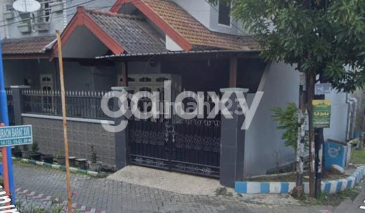 Rumah tinggal nyaman di Griya Kebraon Barat Surabaya Selatan 1