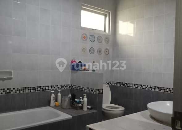 For Sale House on Jl Dahlia, Jati Pulo, Tomang 2