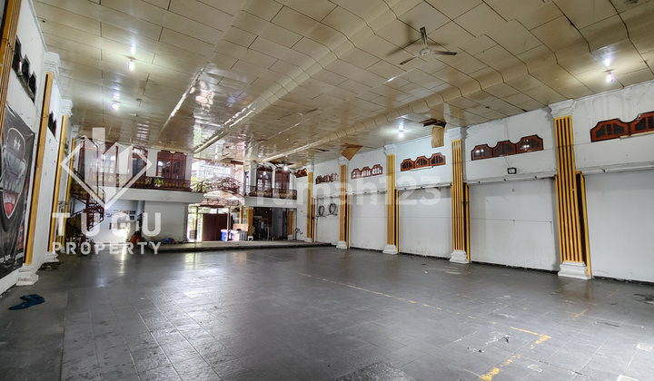 Spacious Business Space with 13-Meter Front Width for Rent in Jogja Bantul, Near Public School SMAN 1 Kasihan Tirto, Near SMSR, PGRI Campus, AMC Hospital, RSGM, Pugeran Church, Pojok Beteng Kulon, Legi Market, Manna Kampu.