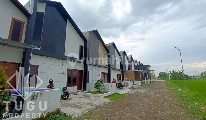 Rumah Disewakan area Jalan Jenengan Raya Jogja, dekat Waterboom Jogja, Stadion Maguwoharjo, Kampus 3 Sanata Dharma Sadhar, SD Negeri Model, SMKN 1 Depok, RS UAD