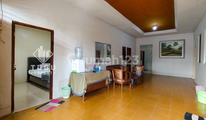 Kost House / Homestay 12 Bedrooms for Rent in Jogja Areas Cokroaminoro-Godean Street, Near Public Schools SMAN 1 Wirobrajan and SMAN 2 Bener, Near STPN Land College, Near Ludira Husada Hospital, RSGM, AMC Hospital, Near Tugu Station, Tugu Jogja, Mang