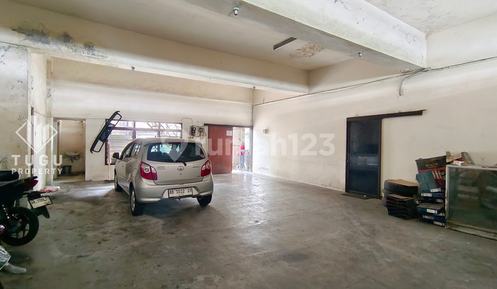 Shop House for Sale in Wirobrajan, Jogja, behind the shop house is a large plot of land totaling 1716 square meters, near Tugu Station, Janabadra University, State High School SMAN 1, Junior High Schools SMPN 7 and SMPN 11, close to Ludira Husada Hospital, AMC Hospital, Dental Hospital, and Serangan Market. 2