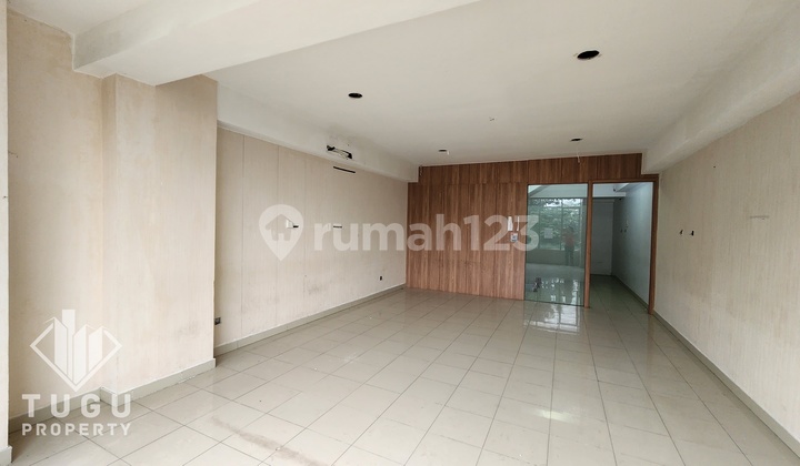 Ruko 4 Lantai Dijual Solo di Solo Square Jalan Slamet Riyadi, dekat Stasiun Purwosari