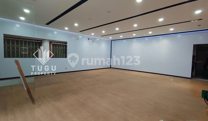 Commercial Space for Rent in Jogja Mantrijeron, near Alun-Alun Kidul, Pojok Beteng Kulon, Pugeran Church, PASTY. Commercial Space for Rent in Jogja Mantrijeron, near Alun-Alun Kidul, Pojok Beteng Kulon, Pugeran Church, PASTY.