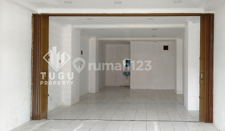 Commercial Space for Rent in Downtown Yogyakarta, located at Tugu Jogja, near Tugu Station, Malioboro, Tentrem Hotel, UGM Campus, Sardjito Hospital, Jetis Church