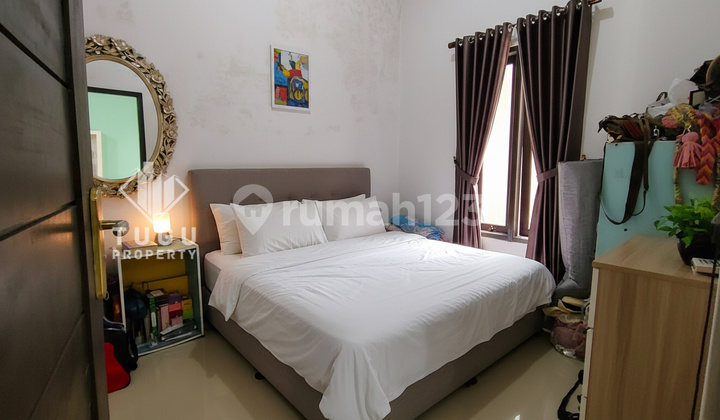 House for Sale on Godean Street Jogja, Near Godean Market, Near Rm Bale Roso, Rm Iwak Kalen, Near Toserba Mulia, Near Padang Munggur, Near Godean Police Station, Near Godean Subdistrict Office 2