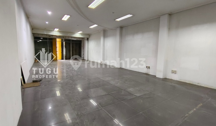 Commercial Space for Rent on Magelang Street Jogja, near Jogja City Mall, Kranggan Market, State Schools SMAN 4, SMPN 6, SMAN 11, SMKN 3, near Kalam Kudus School, Budi Utama, SMA Muhi Muhammadiyah 1, MMTC, Sindu Kusuma Edupark SKE, Aletheia Church, Jeti Church.