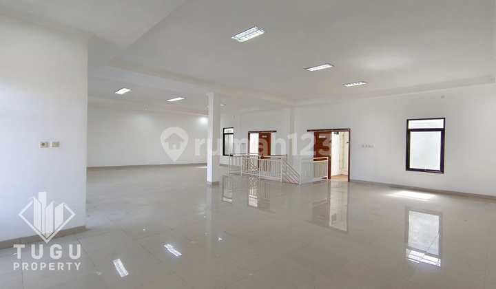 Commercial Space for Rent in Jogja, 16 meters wide, Wirobrajan, near SMAN 1, near Malioboro, near Ludiro Hospital, near AMC Hospital, near SMPN 7.